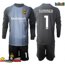 Camisa de Futebol Inter Milan Yann Sommer #1 Goleiro Equipamento Principal Infantil 2025-26 Manga Comprida (+ Calças curtas)